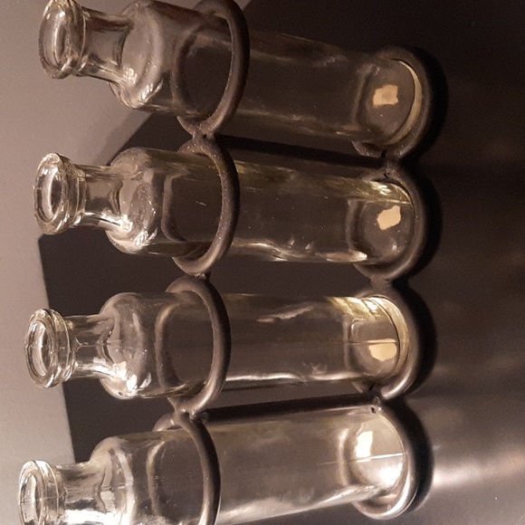 Vases - Picture 3 of 3